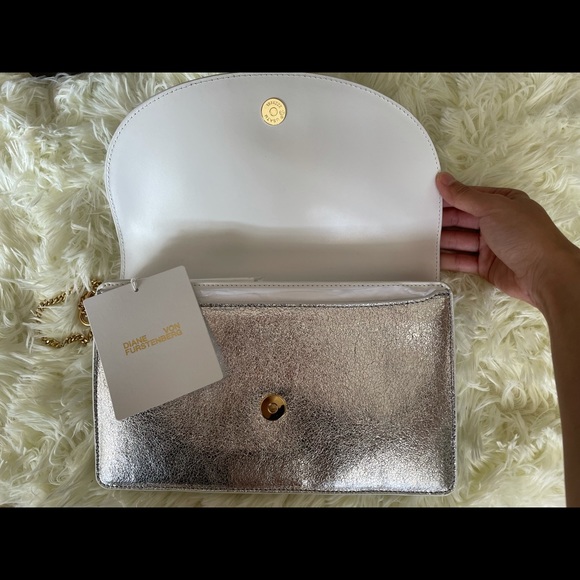 Glamorous Silver Clutch with Gold Chain